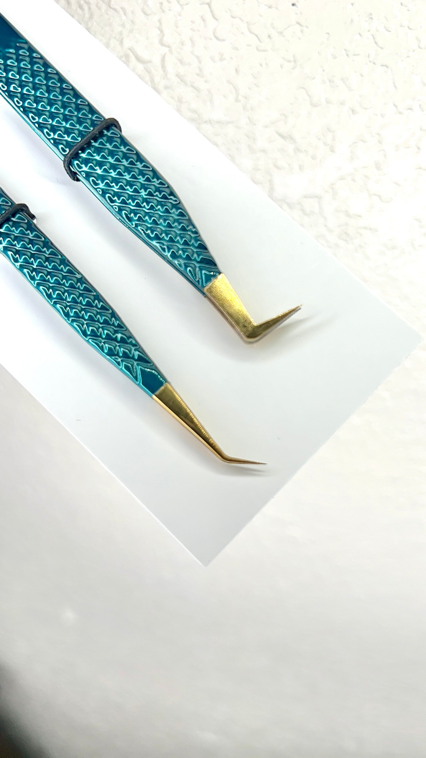 Tweezers (Seasonal)