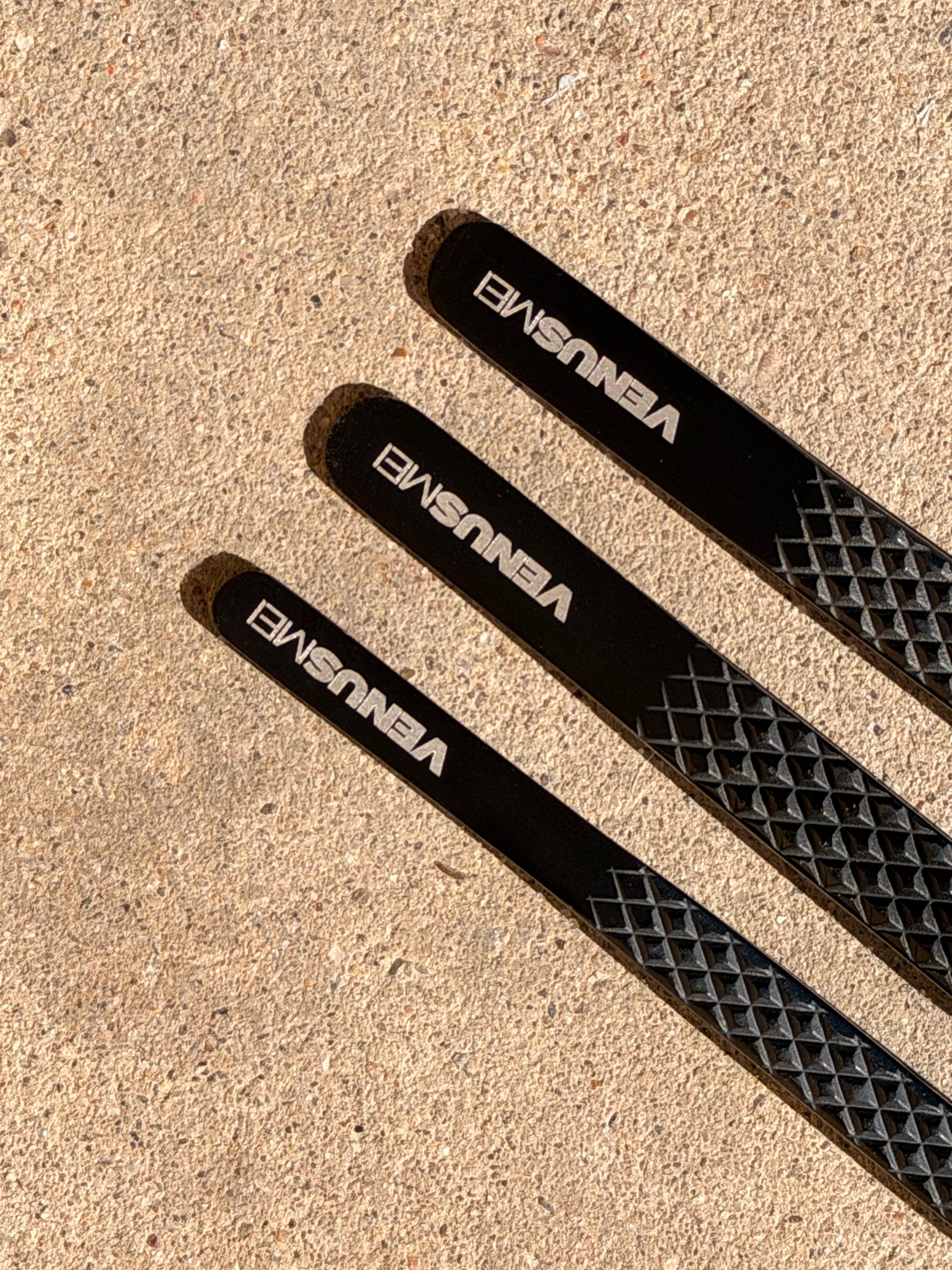 TWEEZERS BLACK FIBER