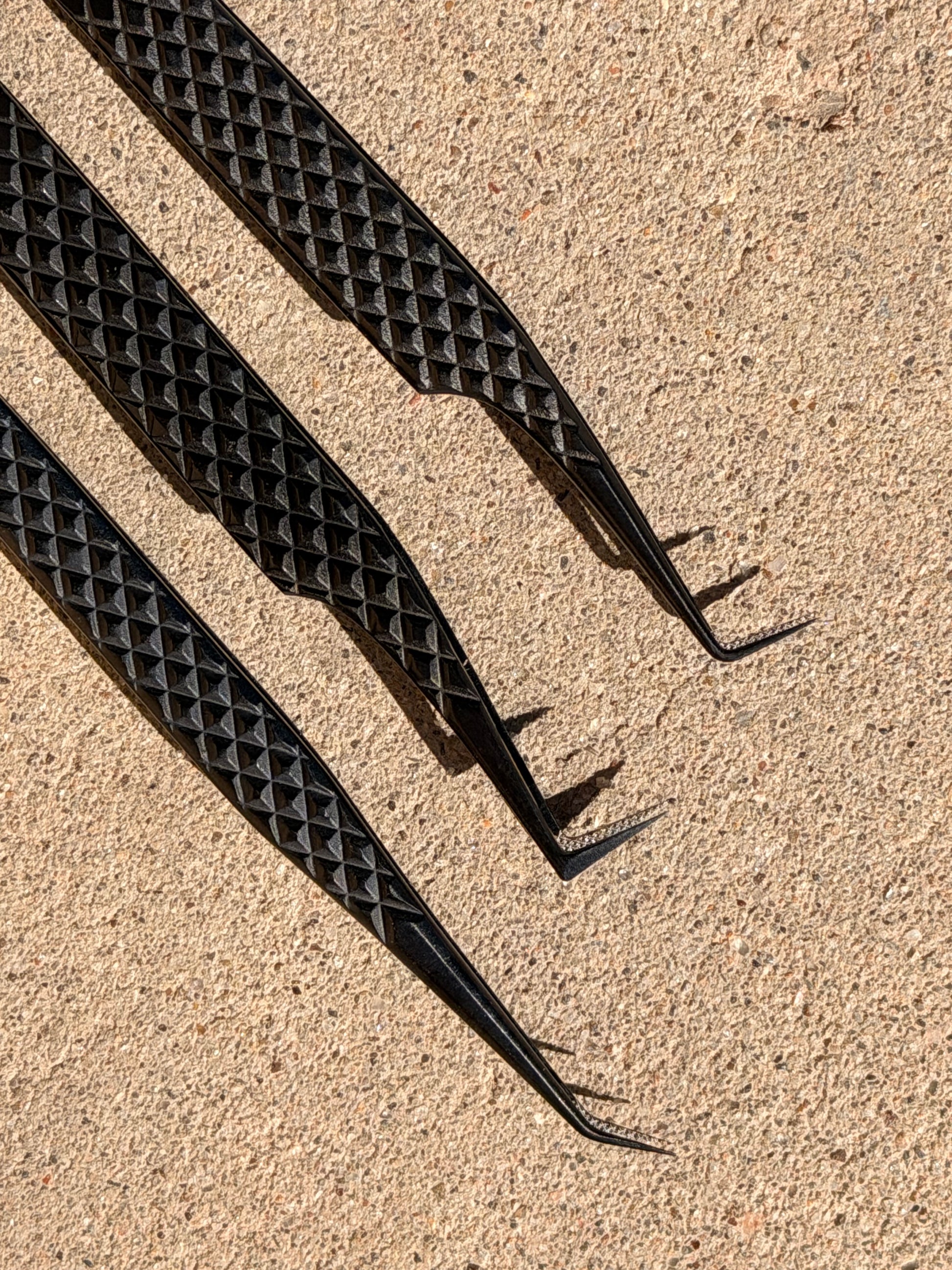 TWEEZERS BLACK FIBER
