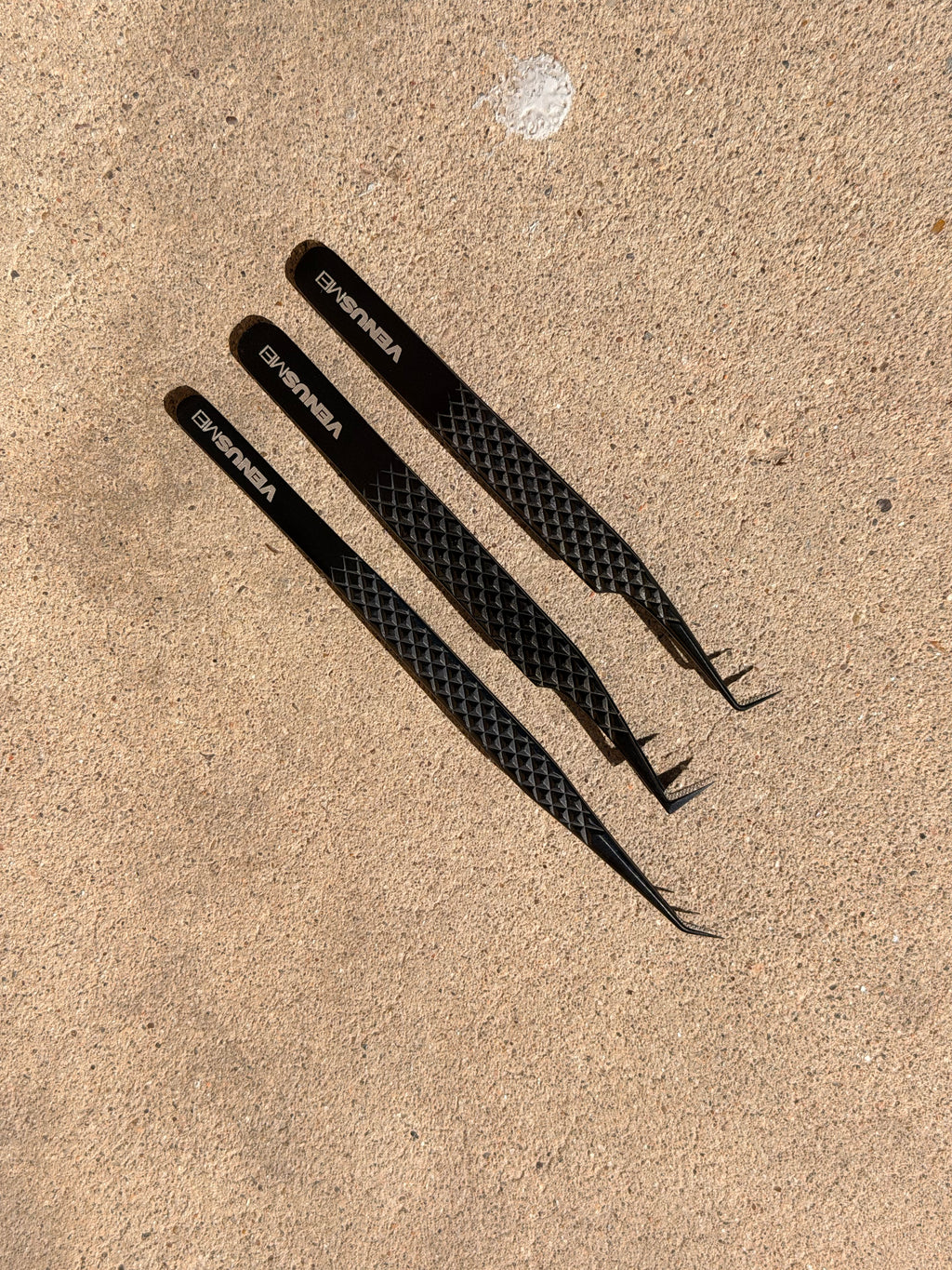 TWEEZERS BLACK FIBER